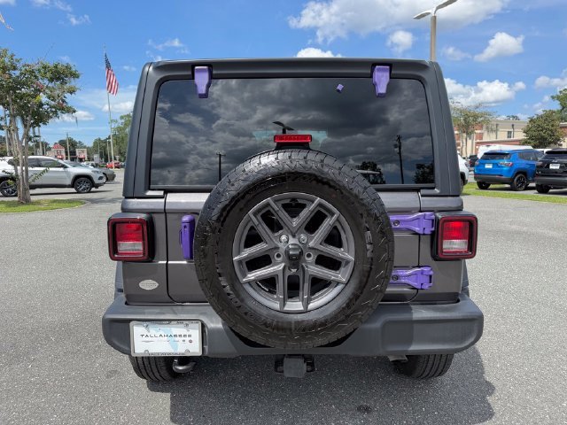 Used 2026 Crystal Metallic Jeep Sport S image 3