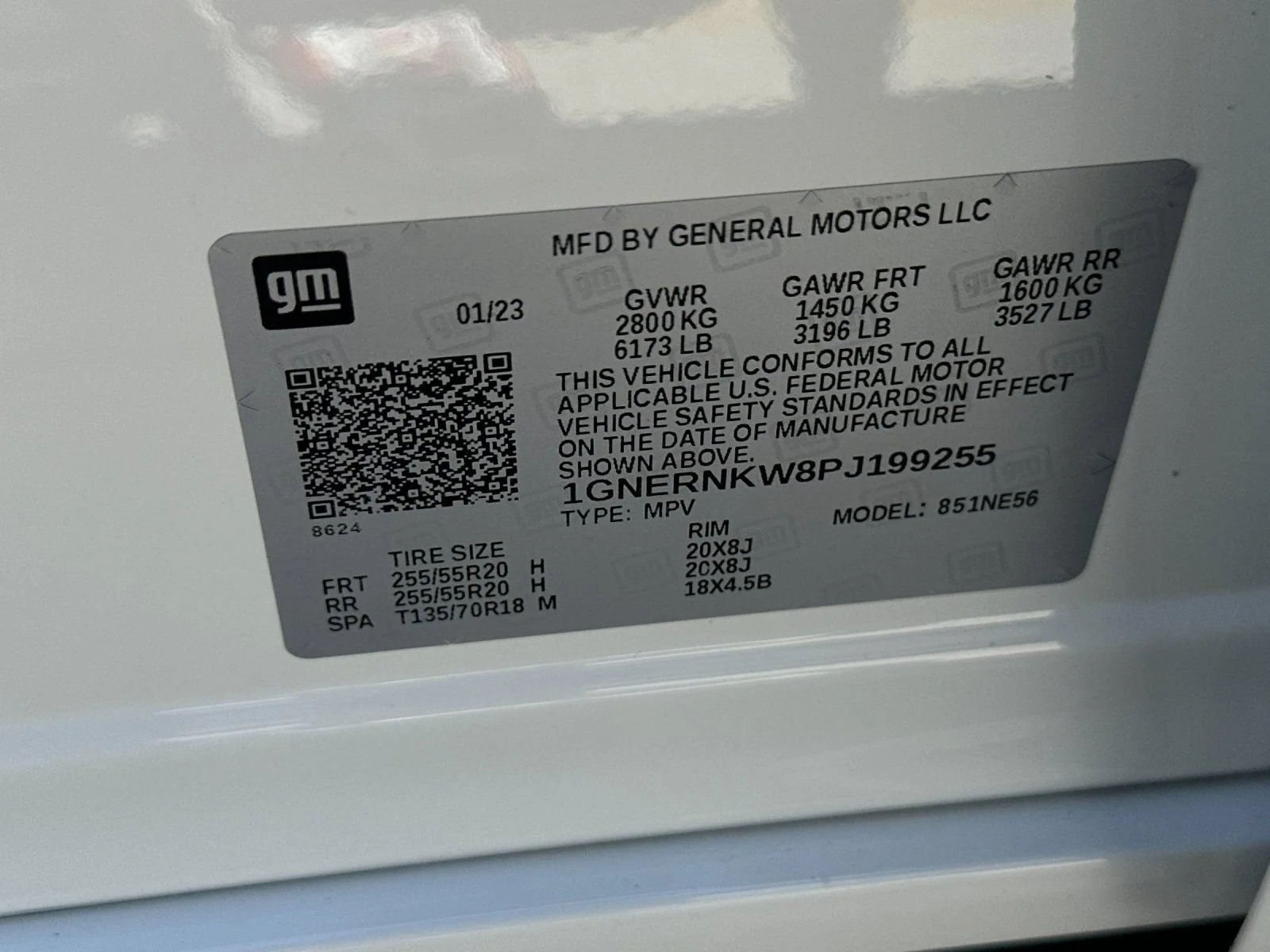 Used 2023 SUMMIT WHITE Chevrolet High Country image 30