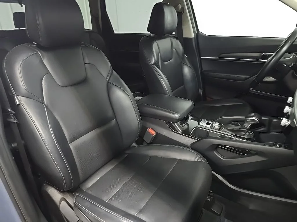 Used 2020 Silver Kia S image 17