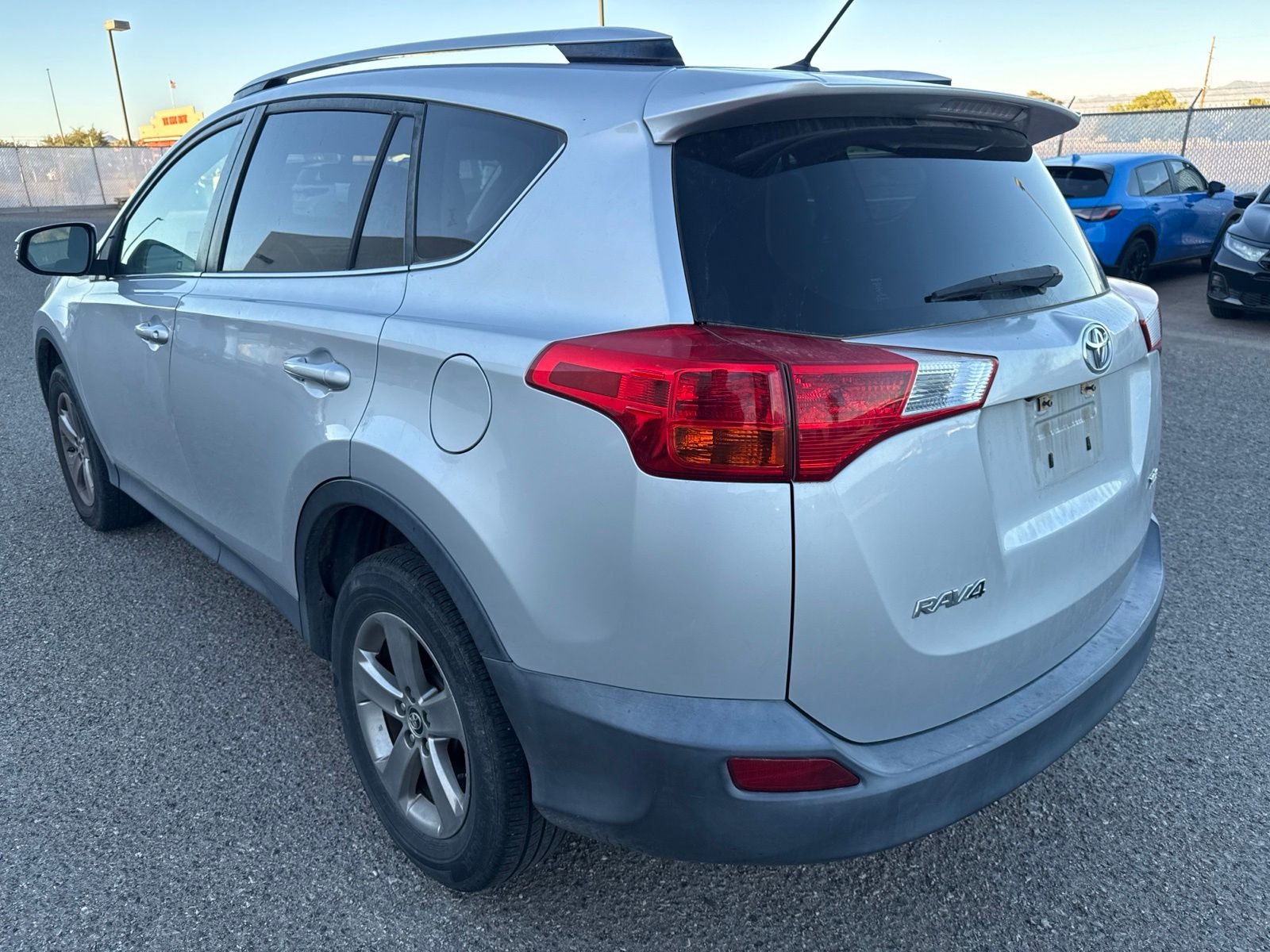 Used 2015 Classic Silver Metallic Toyota XLE image 3
