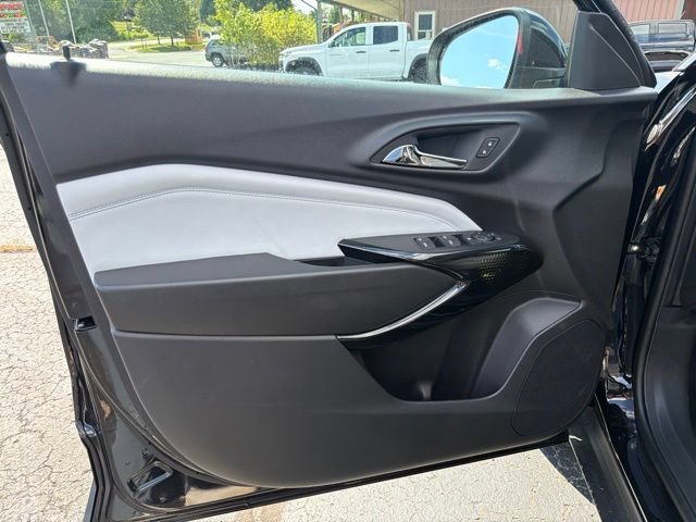 New 2026 Mosaic Black Metallic Chevrolet LT image 17