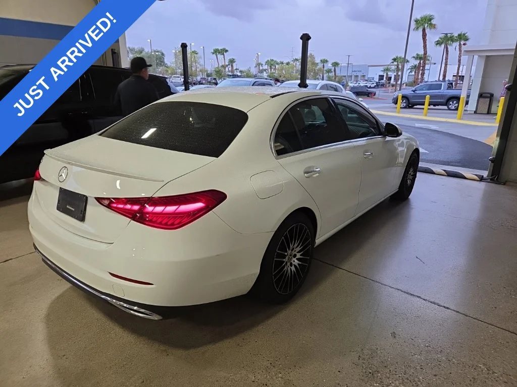 Used 2022  Mercedes-Benz C 300 image 3