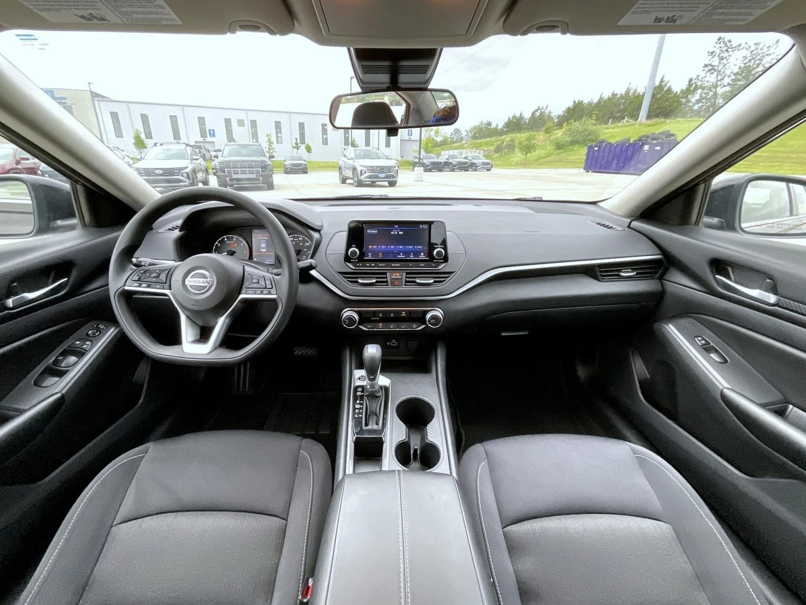 Used 2022 Black Nissan 2.5 S image 15