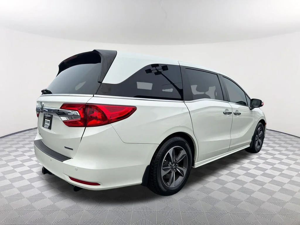 Used 2019  Honda Touring image 5