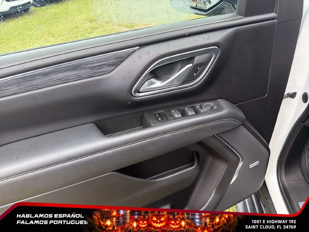 Used 2022 WHITE FROST TRICOAT GMC SLT image 13
