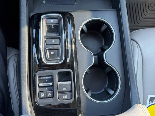 Used 2025 Silver Honda Touring image 26