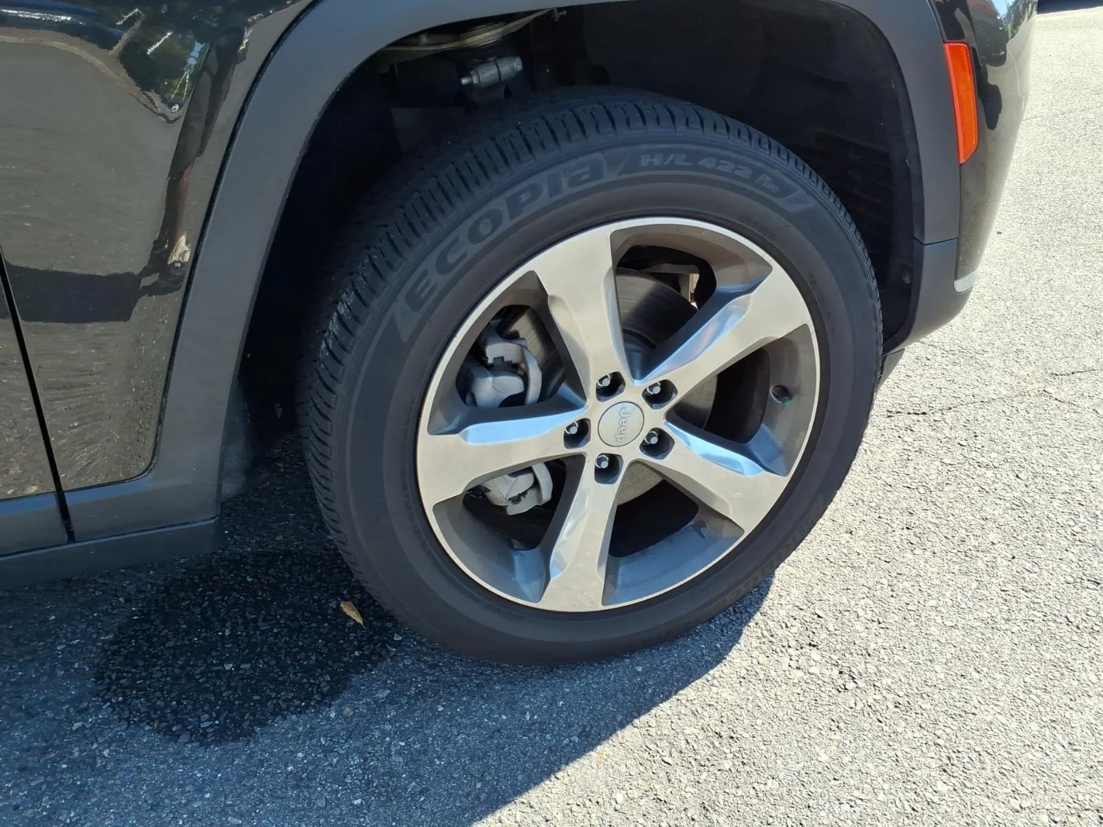 Used 2021 Rocky Mountain Pearlcoat Jeep Limited image 14