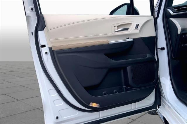Certified Used 2024 WIND CHILL PEARL Toyota  image 22