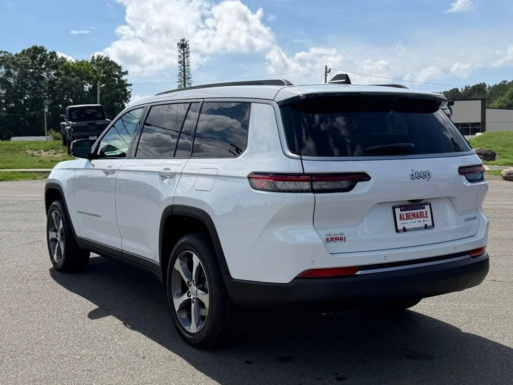 New 2026 White Jeep Limited image 7