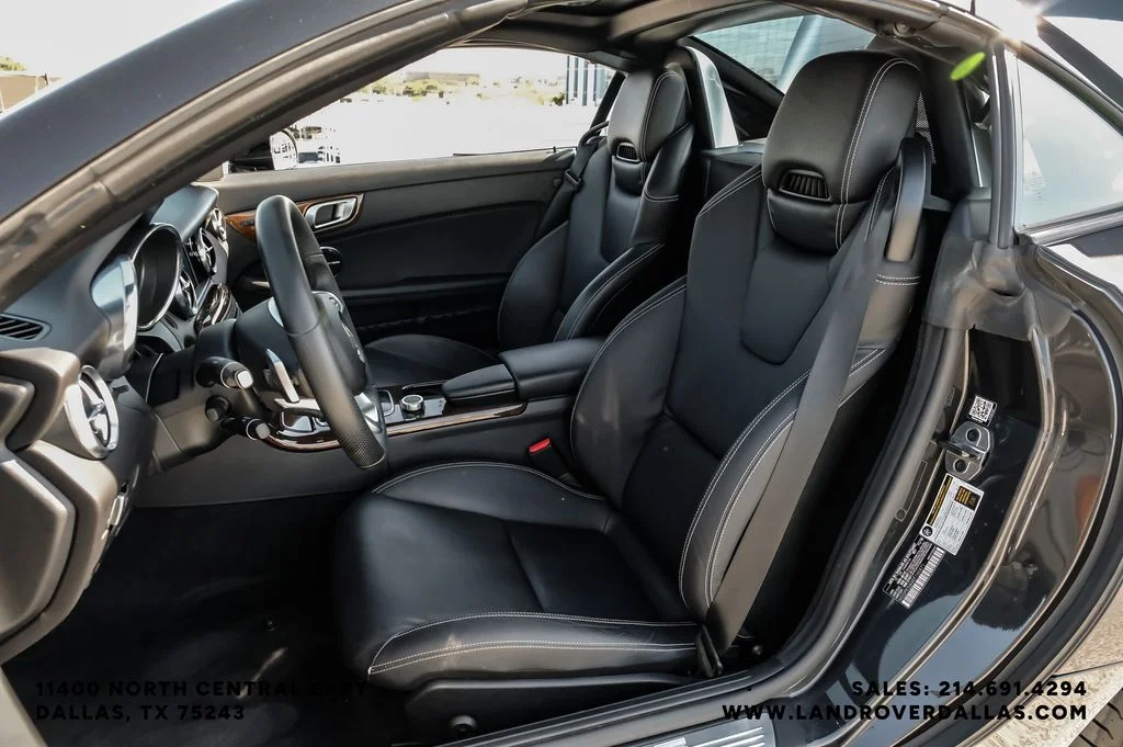 Used 2019 Gray Mercedes-Benz SLC 300 image 34