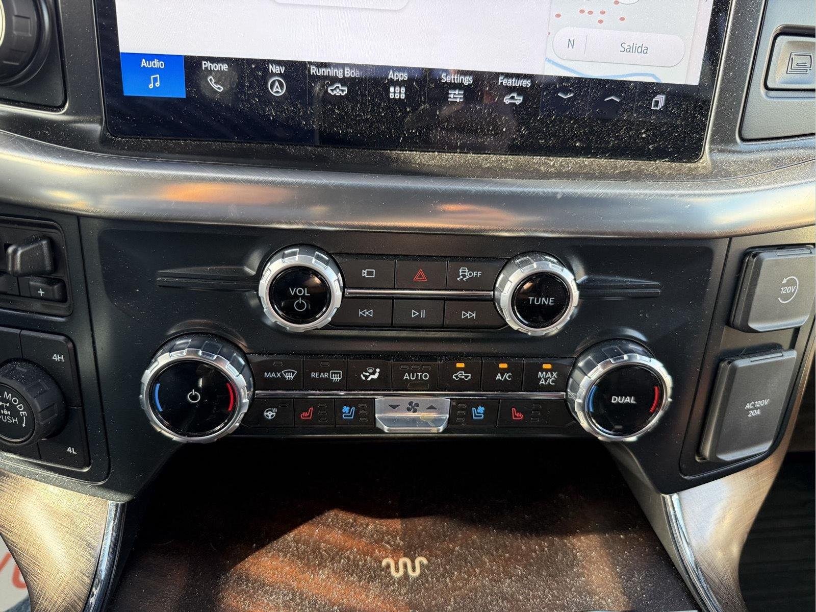 Used 2025 Agate Black/Marsh Gray Ford King Ranch image 20