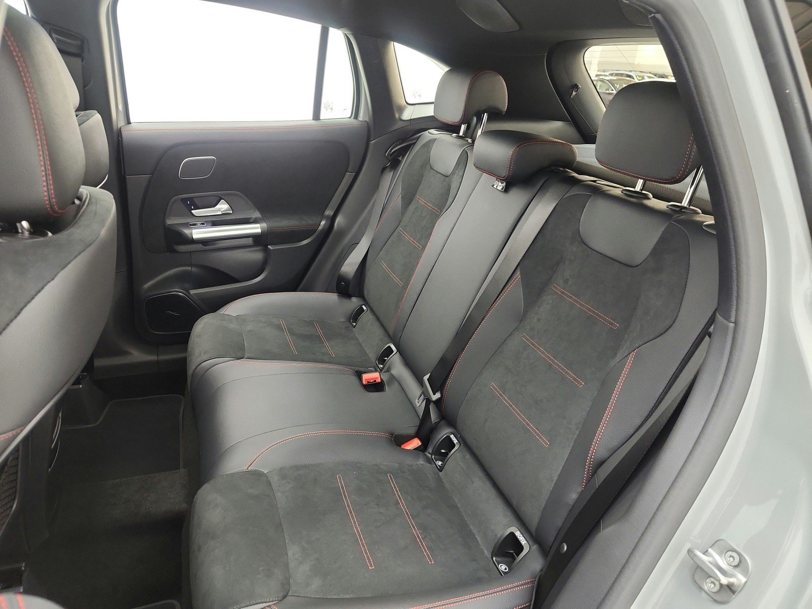 New 2026 MANUFAKTUR Alpine Grey Mercedes-Benz AMG® GLA 35 4MATIC SUV image 11