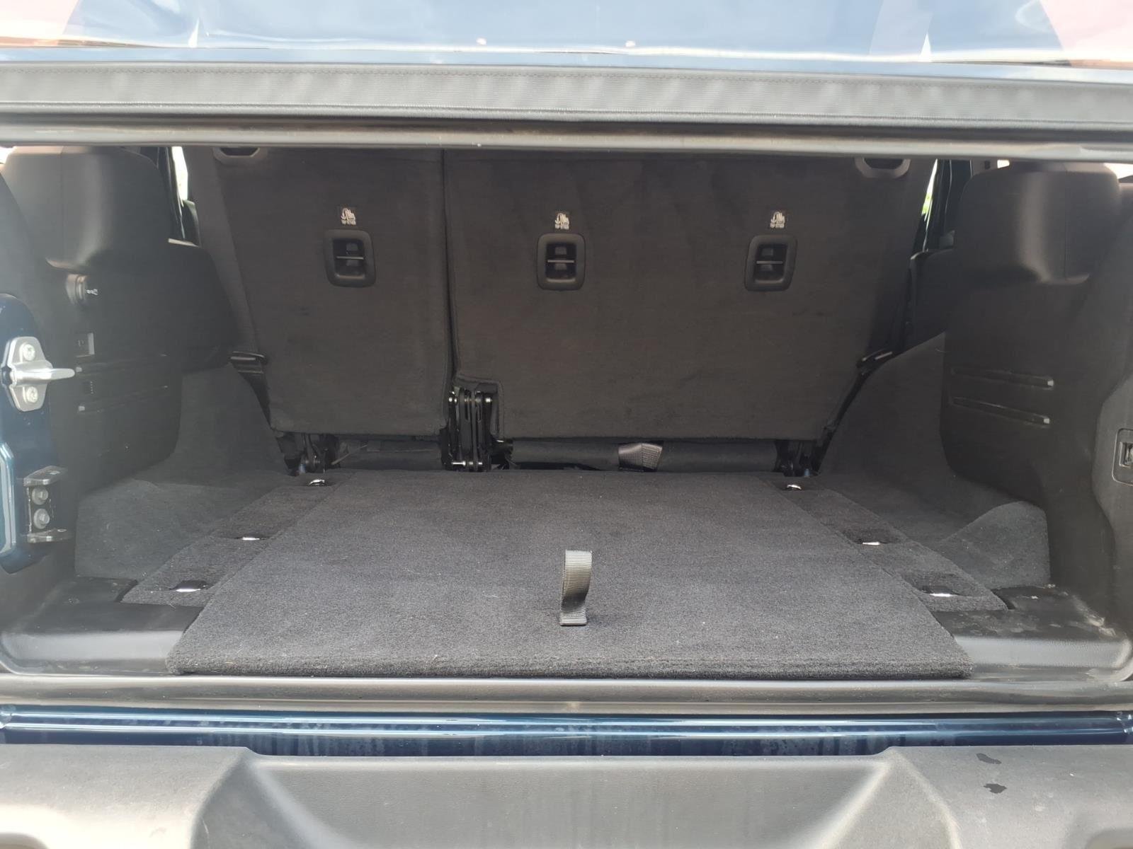 Used 2025 Fathom Blue Pearlcoat Jeep Sport S image 28