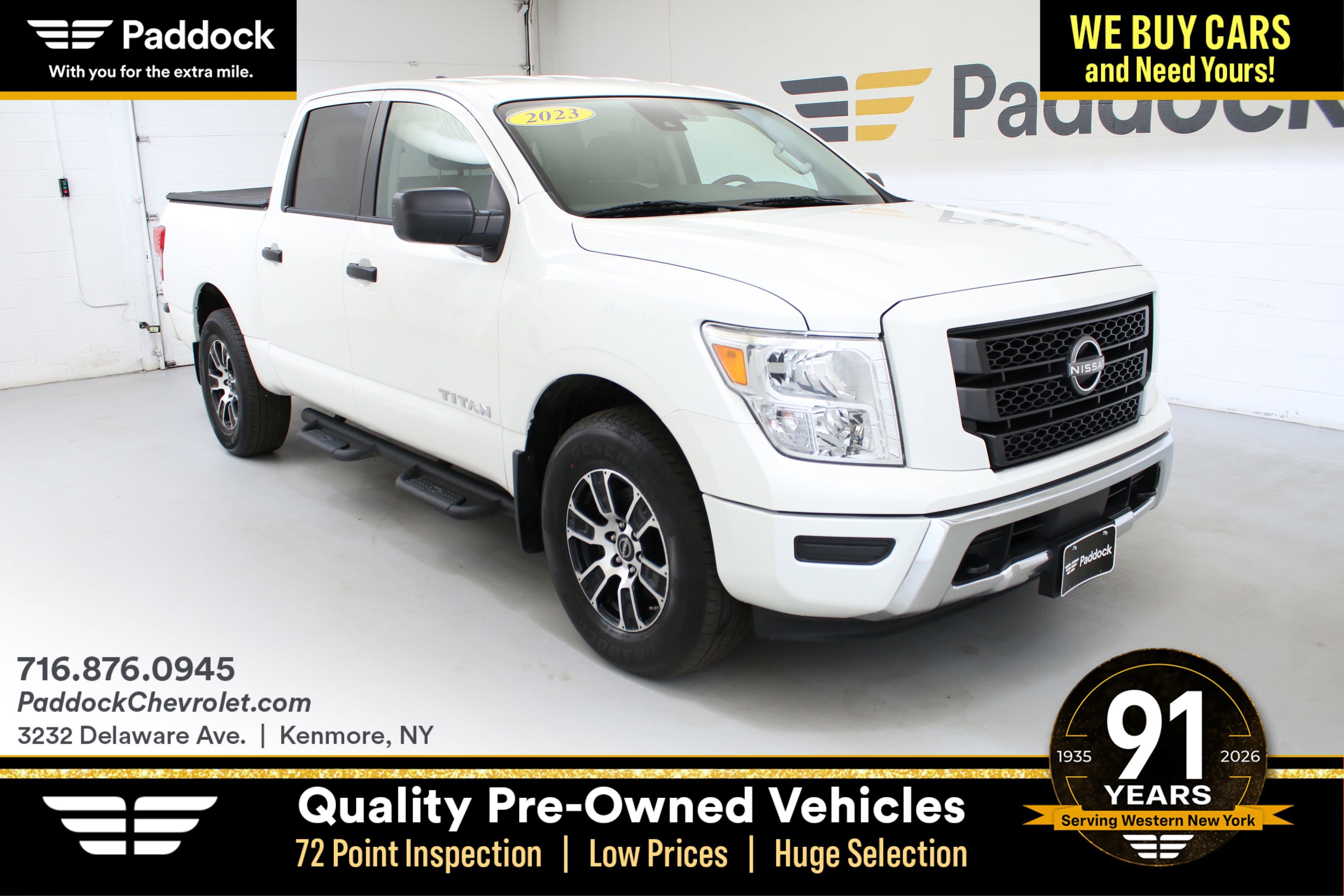 2023 Nissan Titan SV 4X4 Crew Cab's photo