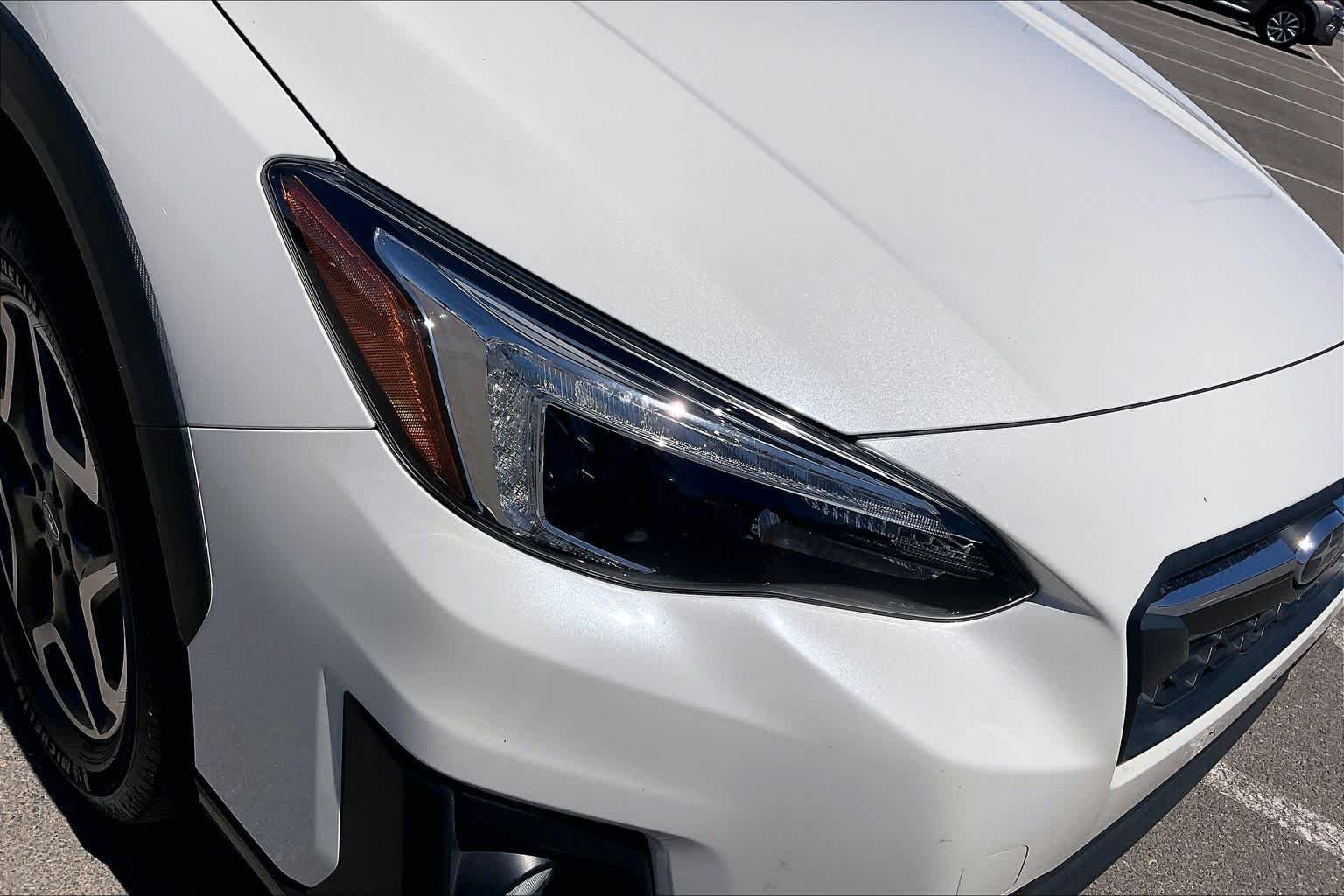 Used 2019 Crystal White Pearl Subaru Limited image 26