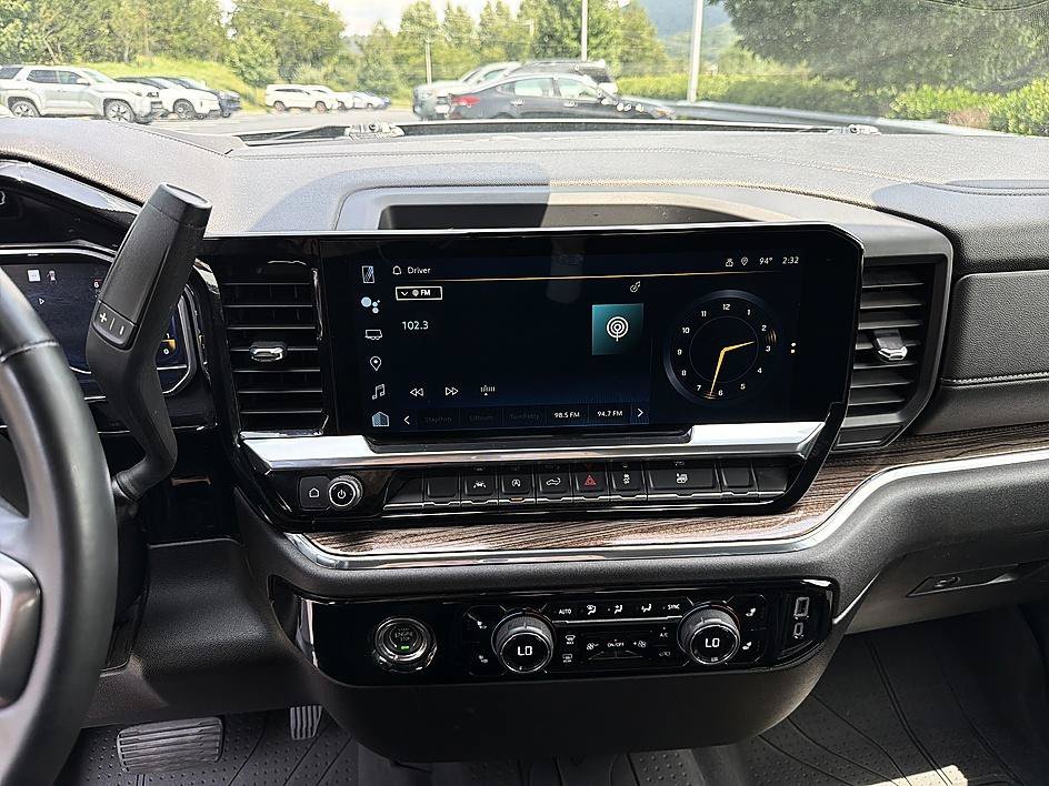 Used 2023 Sterling Gray Metallic Chevrolet LT image 15