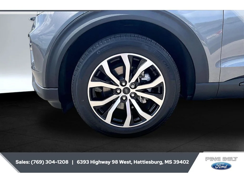 Certified Used 2022 Carbonized Gray Metallic Ford ST-Line image 7