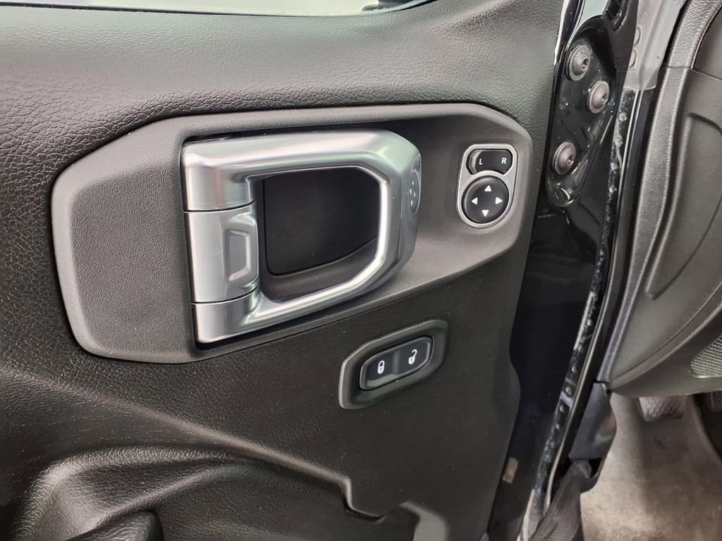 Used 2024 Black Clearcoat Jeep Sport S image 25