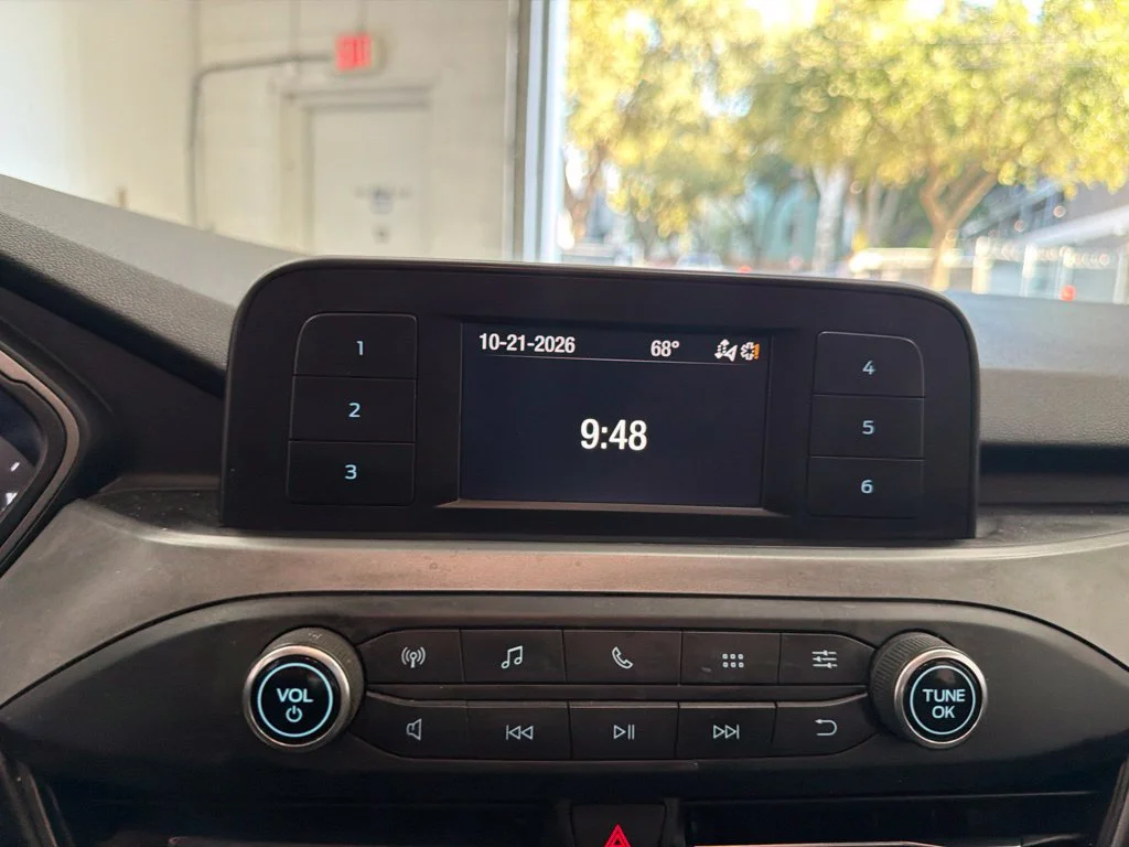 Used 2020 Black Ford S image 19