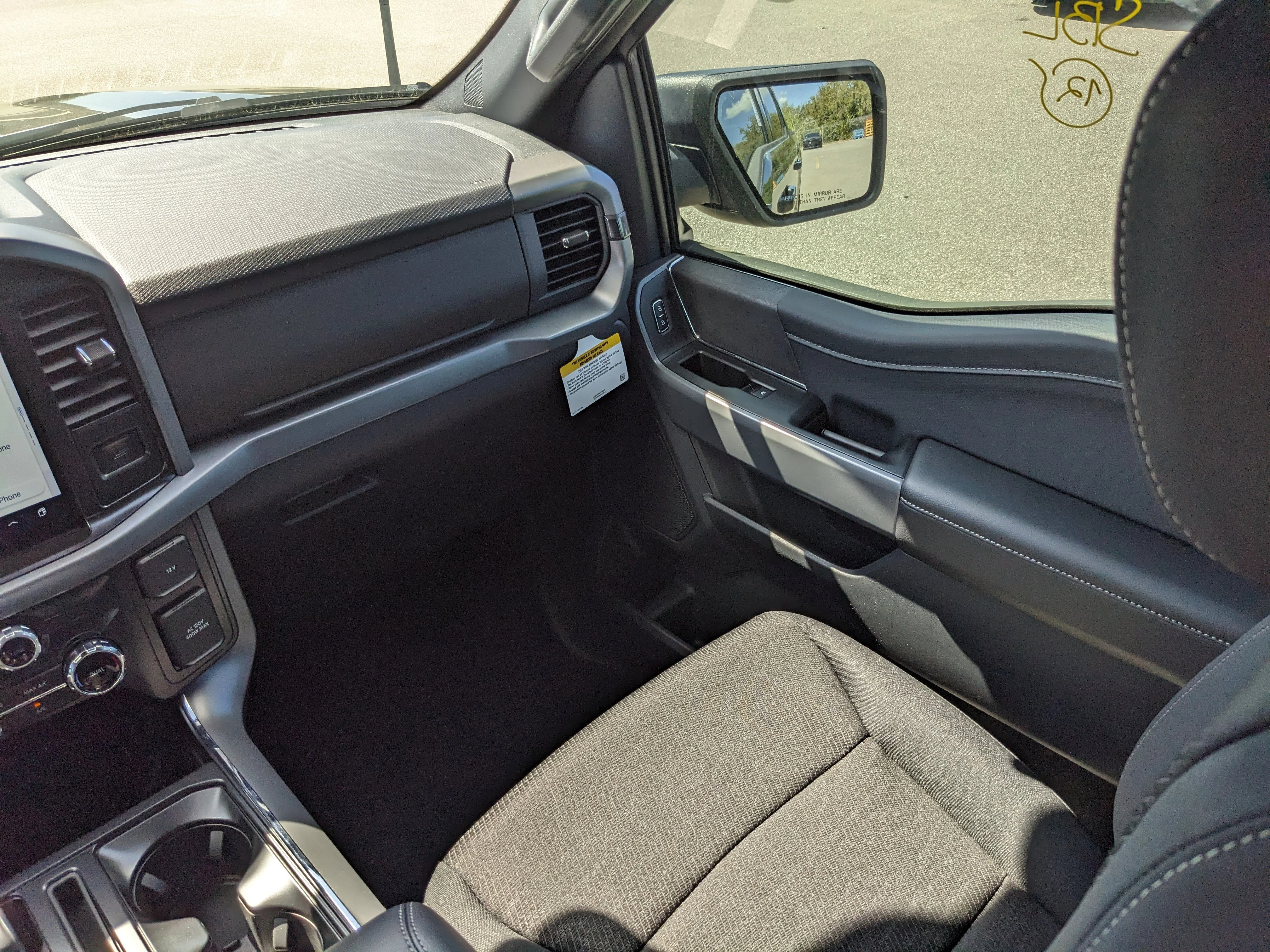 New 2026 Agate Black Metallic Ford XLT image 15