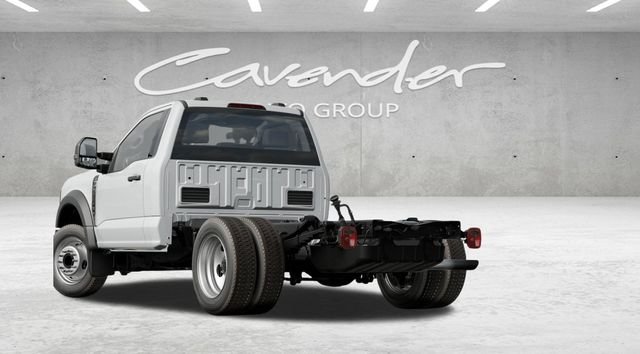 2025 Ford F-450 Super Duty Chassis Cab XLT