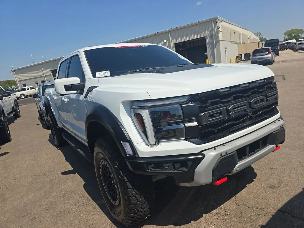 Used 2025 White Ford Raptor image 1