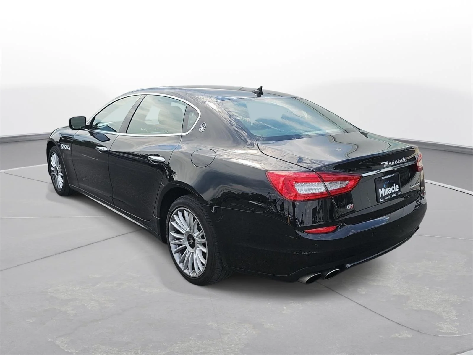 Used 2014 Black Maserati S Q4 image 7