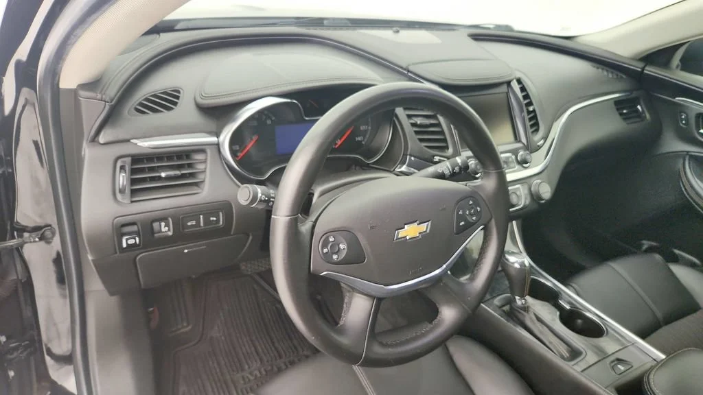 Certified Used 2016 MOSAIC BLACK METALLIC Chevrolet LT image 13
