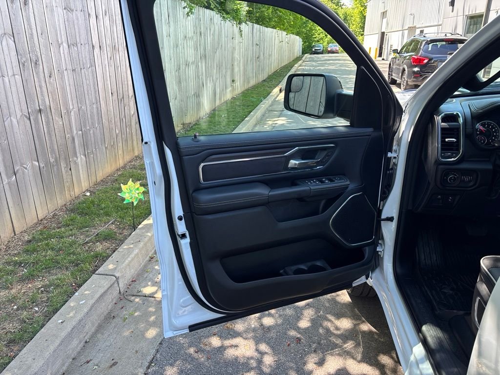 New 2026 Bright White Clear-Coat Exterior Paint RAM Laramie image 18