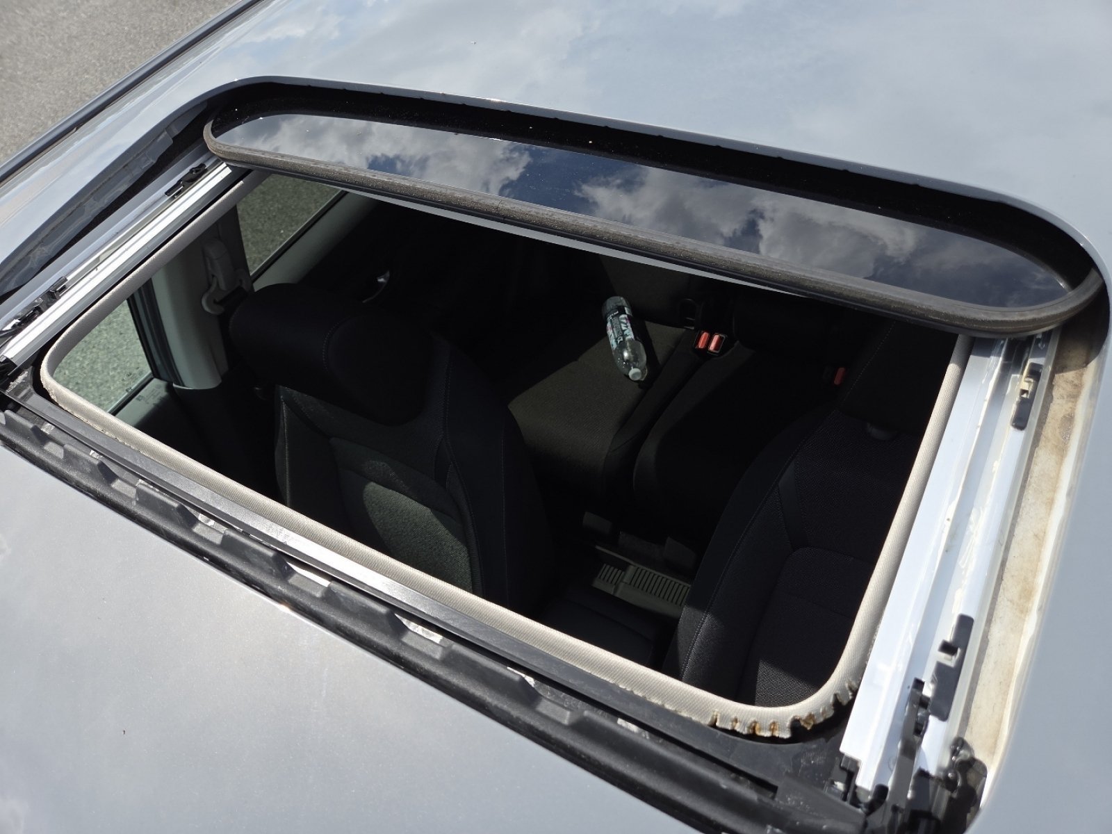 Used 2023 Urban Gray Honda EX image 3