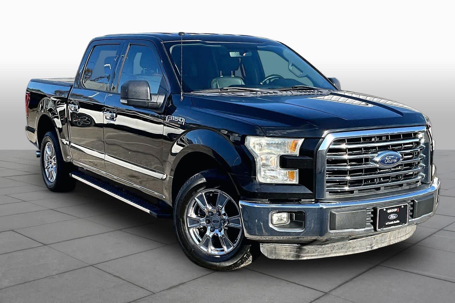 Used 2015 Tuxedo Black Metallic Ford XLT image 2