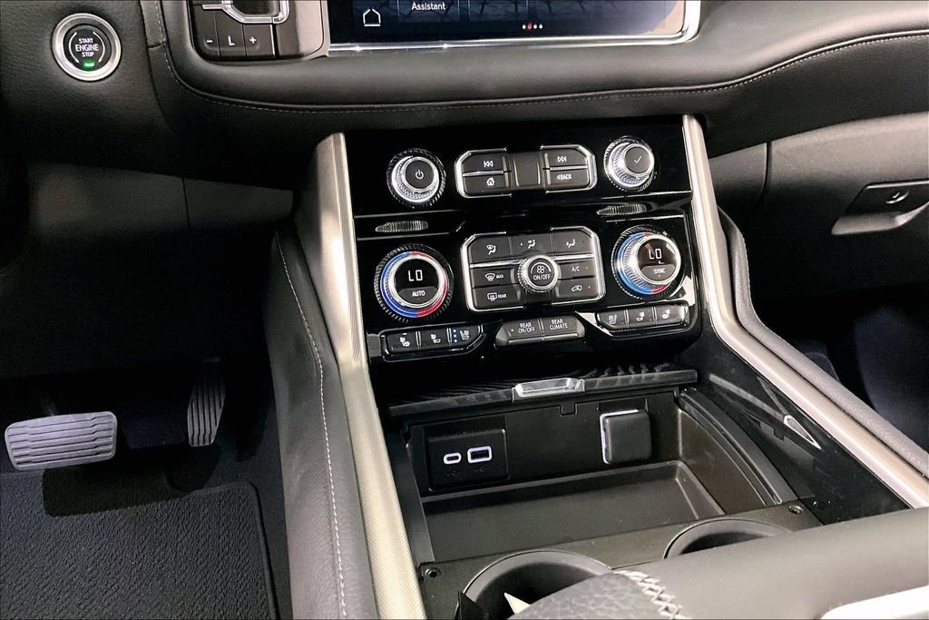 2024 GMC Yukon Denali - Photo 8