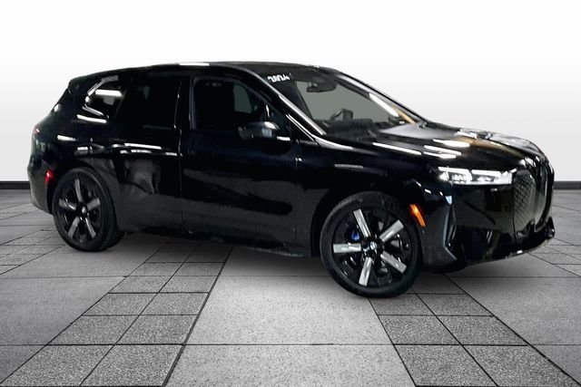2024 BMW iX xDrive50's photo