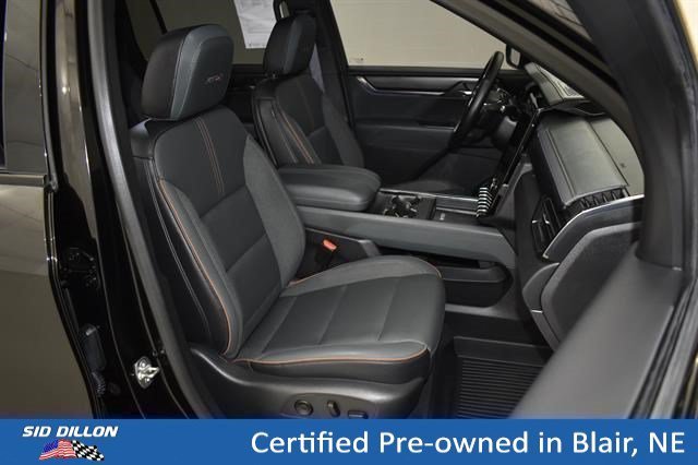 Used 2025 Ebony Twilight Metallic GMC AWD AT4 image 9