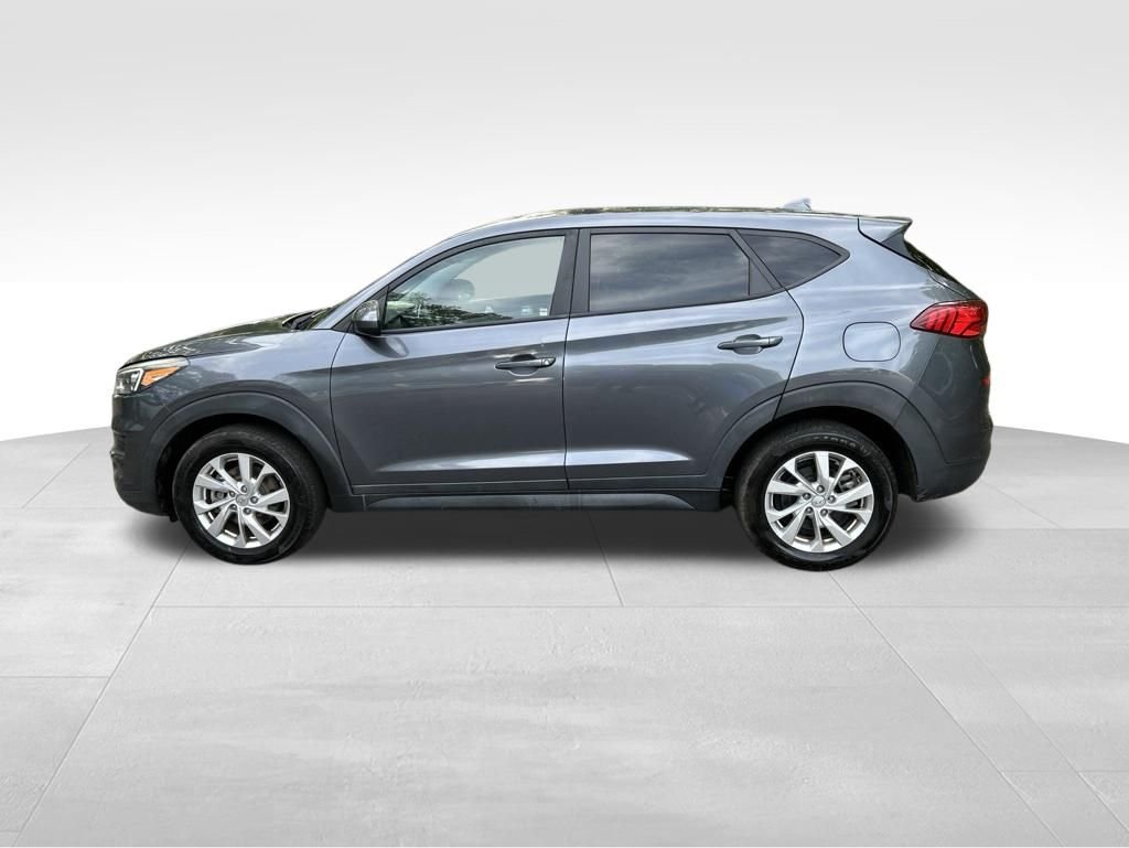 Used 2019 Gray Hyundai SE image 2