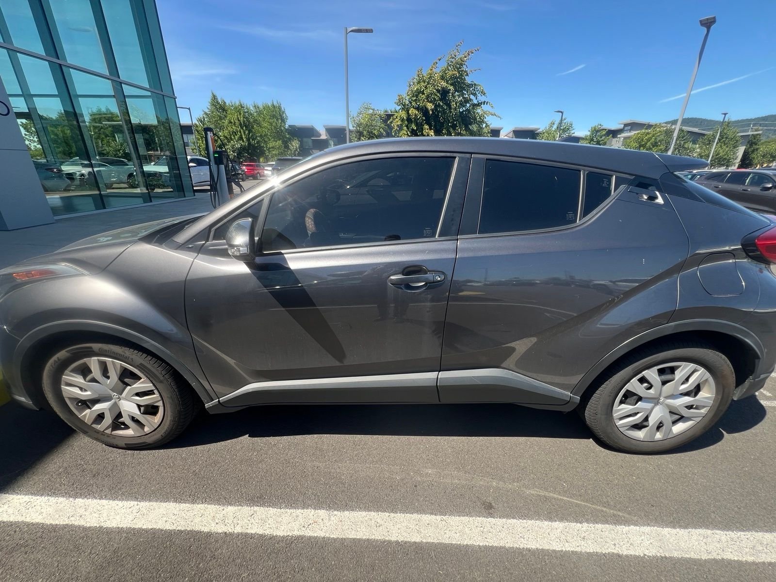 Used 2019 Gray Toyota LE image 3