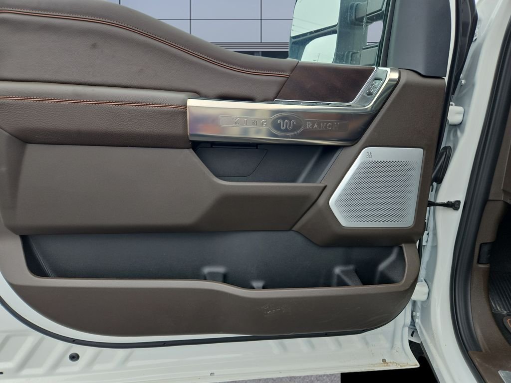 New 2026 Star White Metallic Tri-Coat Ford F-250® King Ranch® image 15