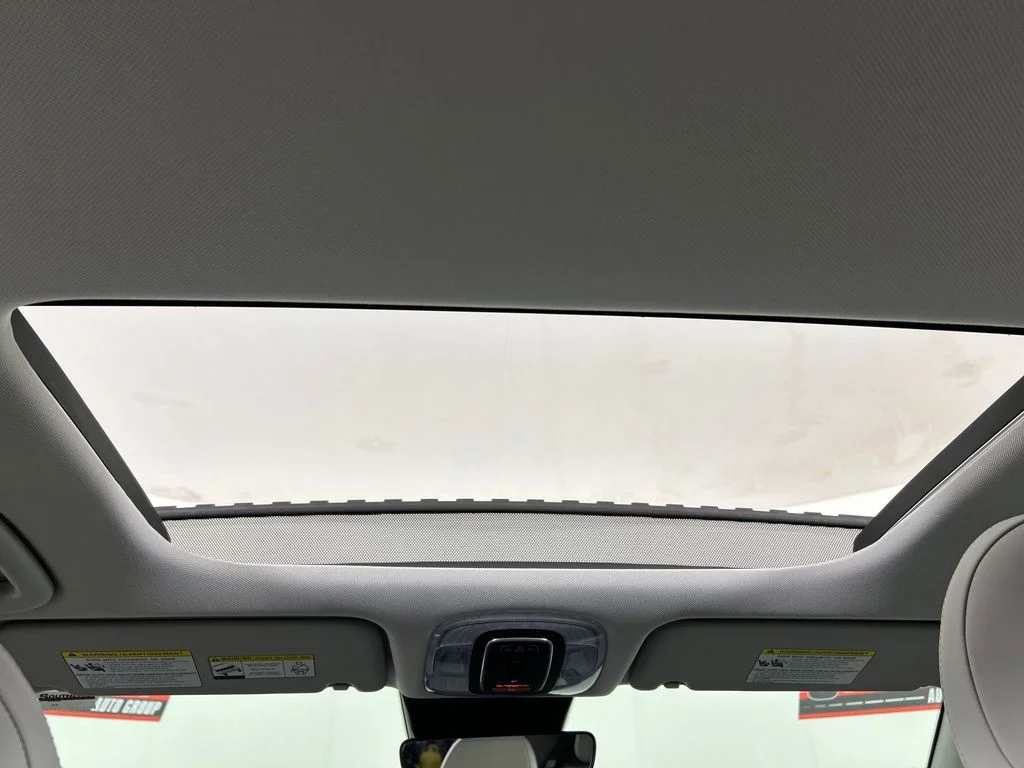 Used 2024 White Hyundai Limited image 20
