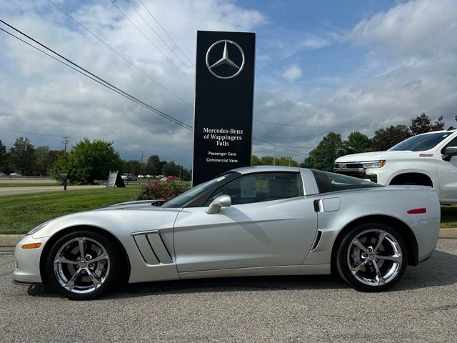 Used 2013 Silver Chevrolet Grand Sport image 2