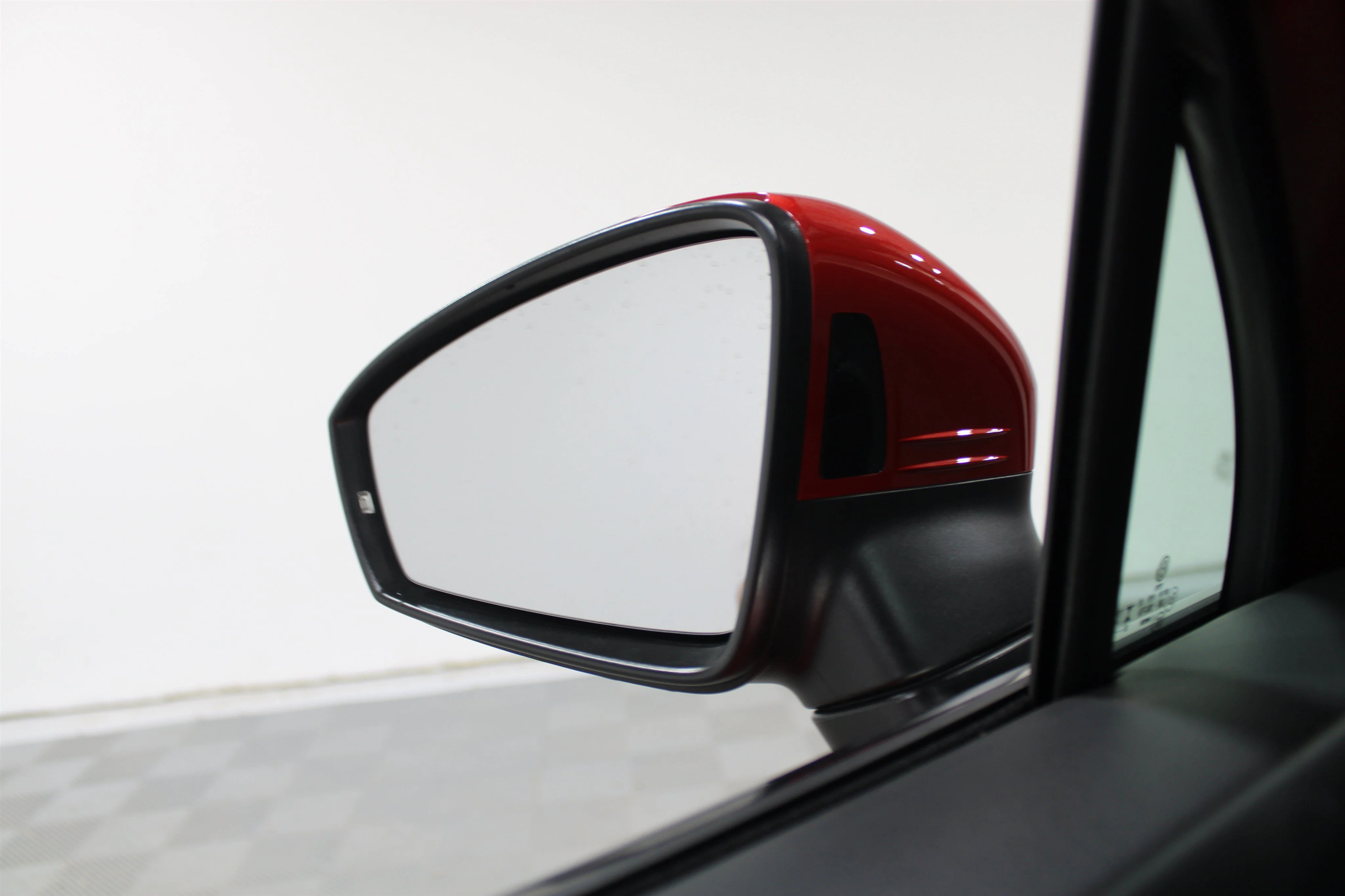 Used 2024 Kings Red Metallic Volkswagen SEL R-Line image 18