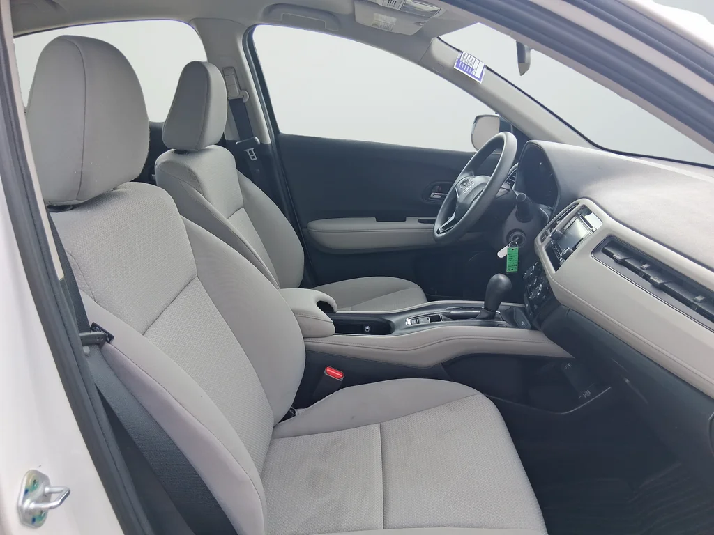 Used 2022 White Honda LX image 25