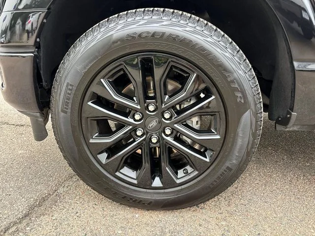 Used 2024 Black Metallic Ford XLT image 8
