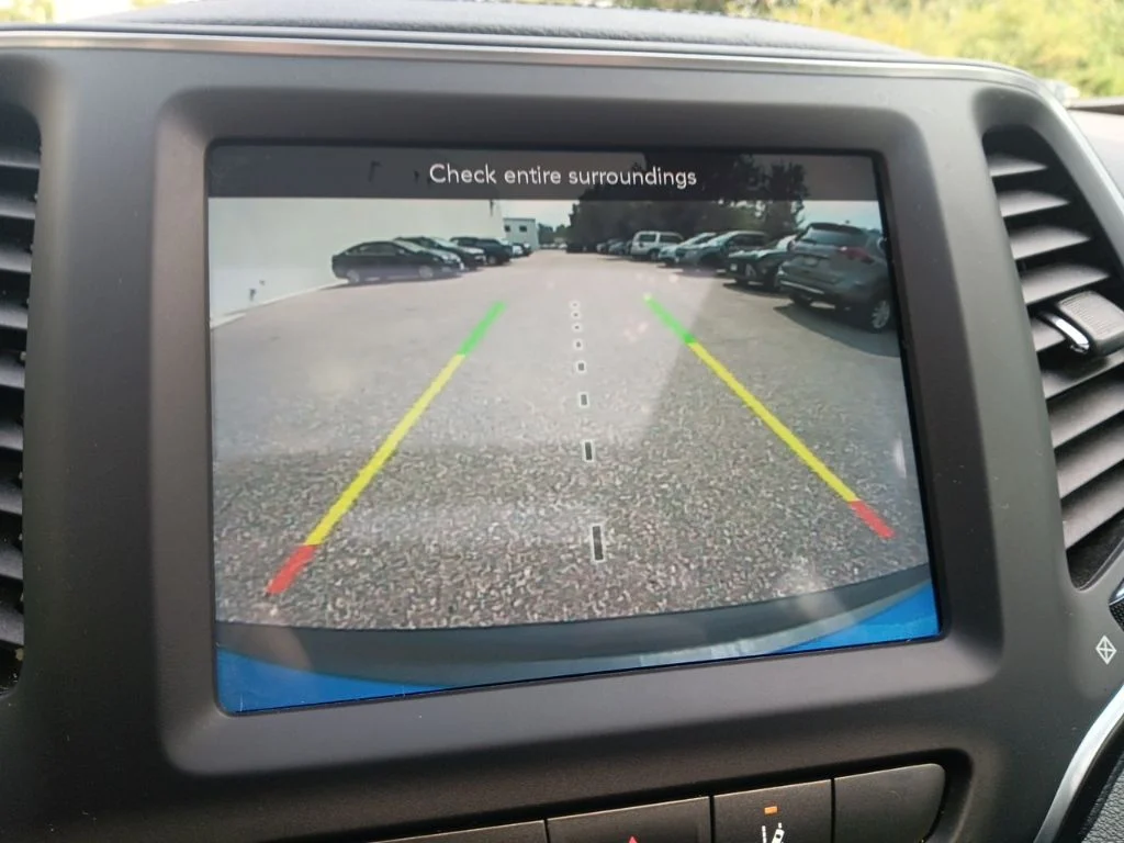 Used 2022 Hydro Blue Pearlcoat Jeep X image 37