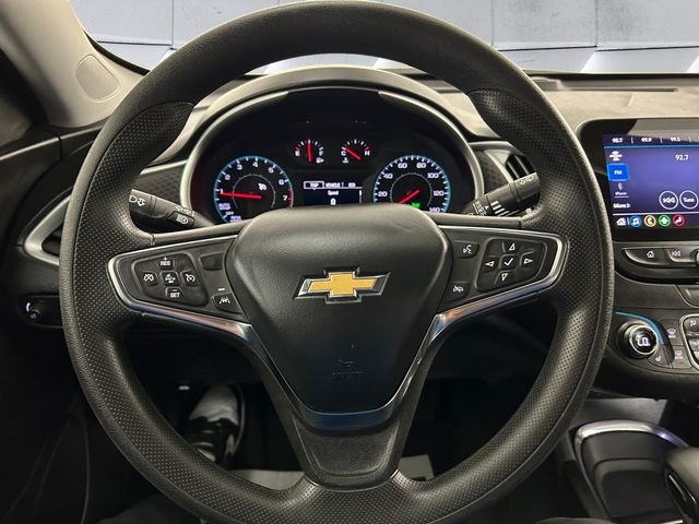 Used 2023 White Chevrolet LT image 9