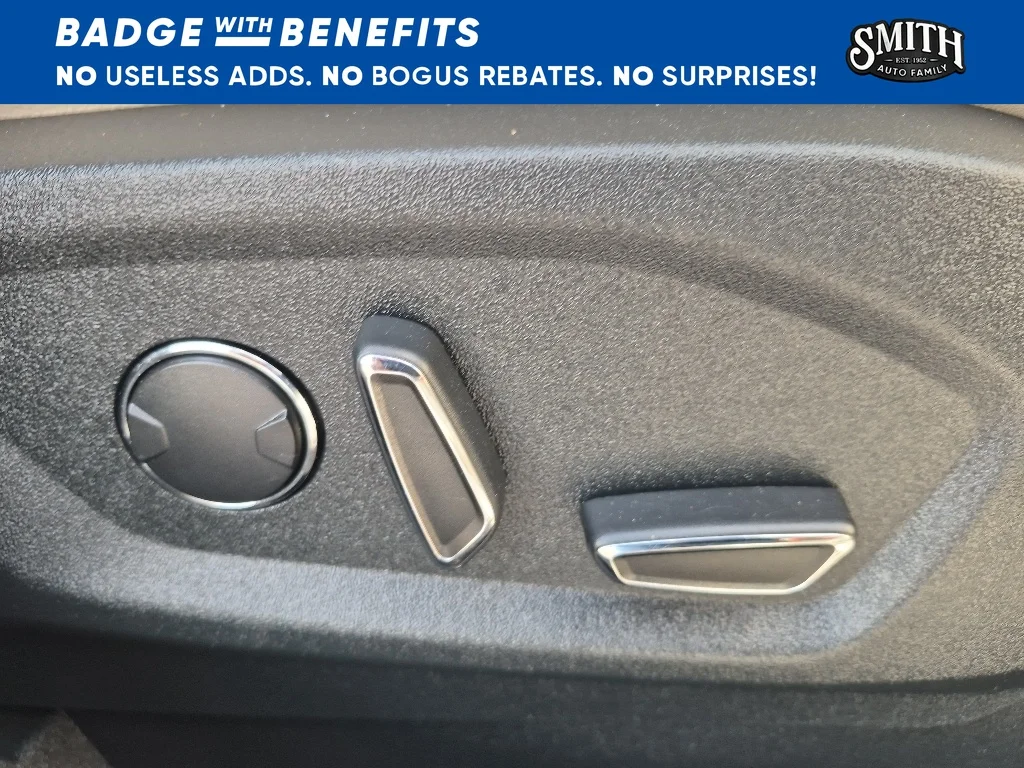 Used 2018 White Gold Metallic Ford Titanium image 11