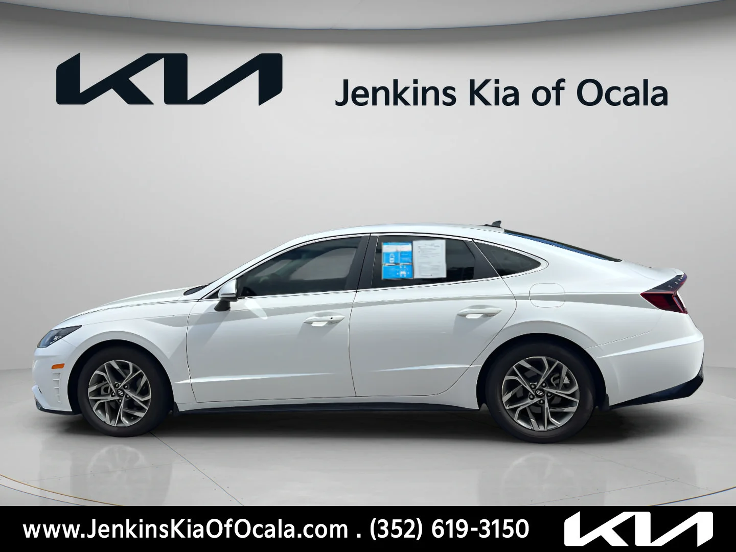 Used 2022 Quartz White Hyundai SEL image 6