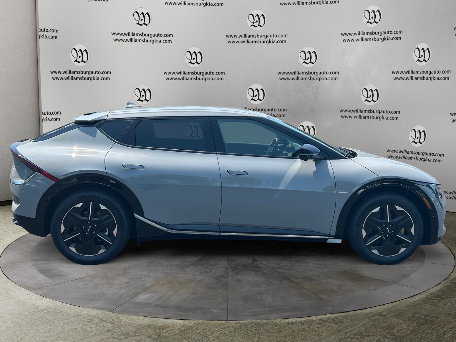 New 2026 Wolf Gray Kia WIND image 6