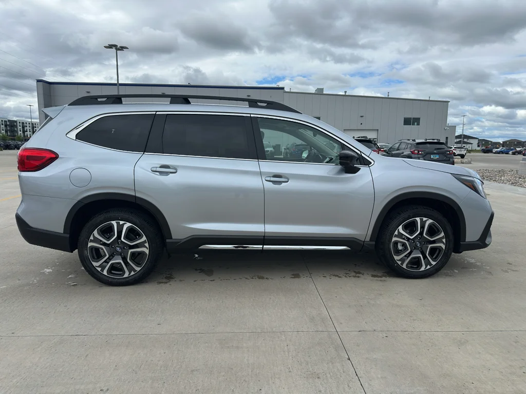 New 2026 ICE SILVER METALLIC Subaru Limited image 4