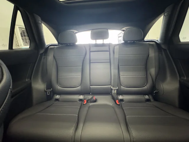 New 2027 Black Mercedes-Benz GLC 300 image 7