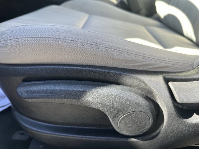Used 2020 Red Kia LX image 23